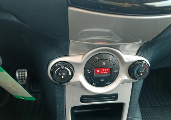 Ford Fiesta cena 23500 przebieg: 185000, rok produkcji 2011 z Olsztynek małe 301